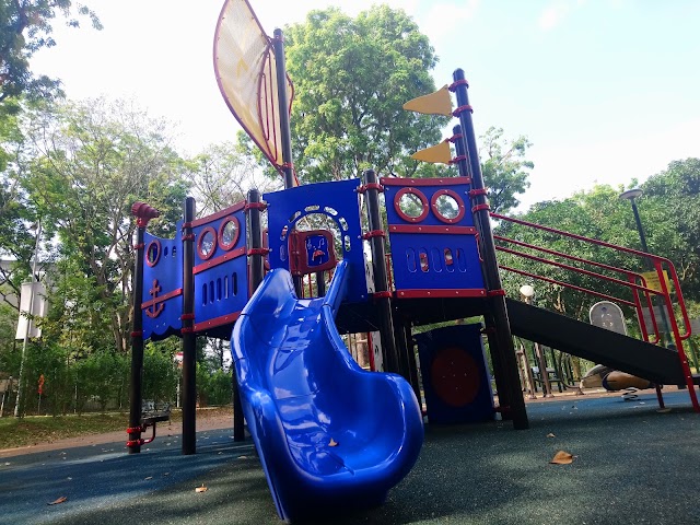 Blk 288C Playground — second view