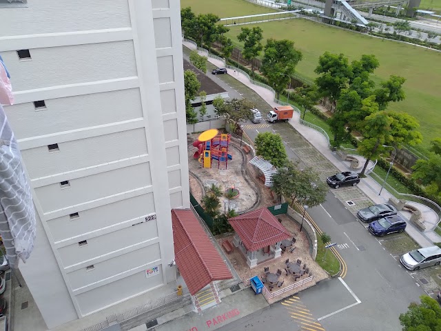 Blk 309 Playground — second view