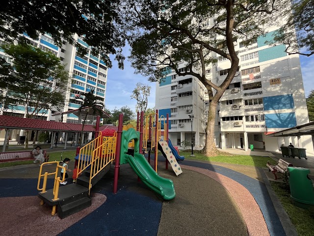 Playground - Blk 401/403 Ang Mo Kio Ave 10 — second view