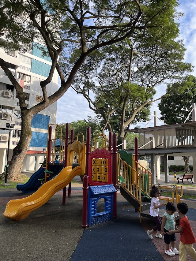 Cached photo showing partial tree shade at Playground - Blk 401/403 Ang Mo Kio Ave 10
