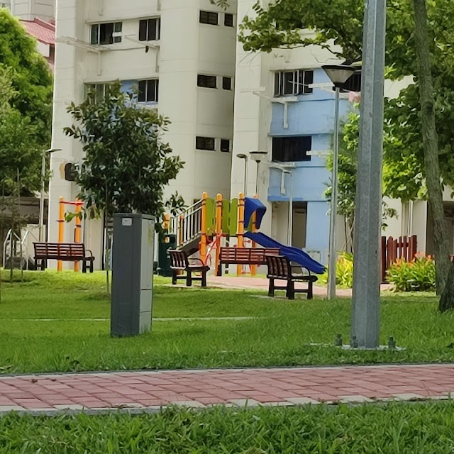 Blk 25 Playground — second view