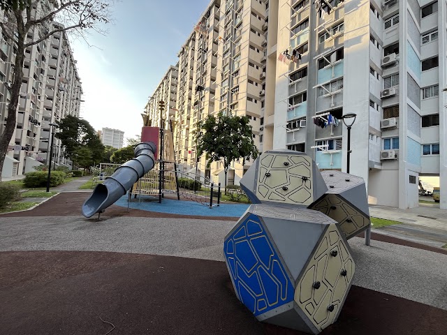 Playground - Blk 465 Ang Mo Kio Ave 10 — second view
