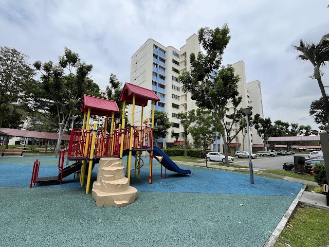 Playground - Blk 321 Hougang Ave 5