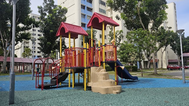 Cached photo showing partial tree shade at Playground - Blk 323 Hougang Ave 5
