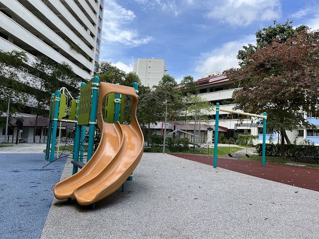 Playground - Blk 303 Hougang Ave 5