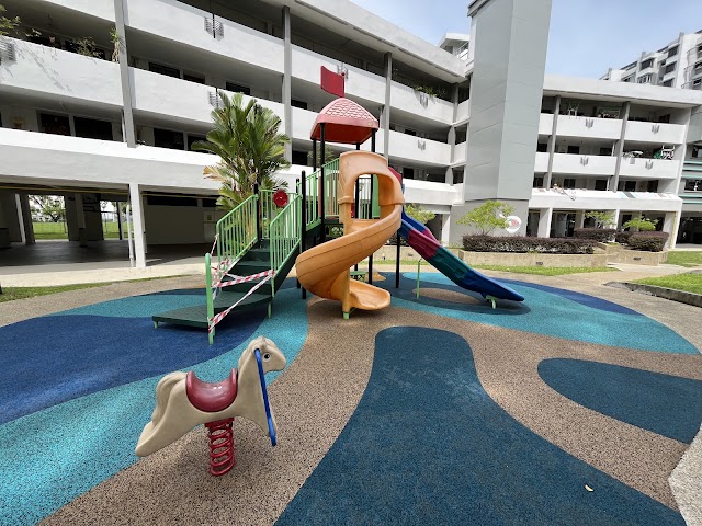 Playground - Blk 258 Ang Mo Kio Ave 4 — second view