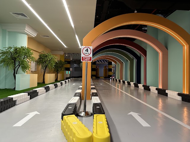 Marina Square Space Playground — second view