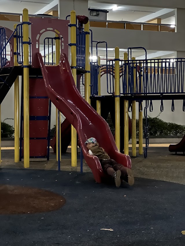 Block 119B Kim Tian Rd - Playground — second view