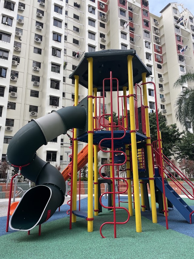 98 Lor 1 Toa Payoh Playground — second view
