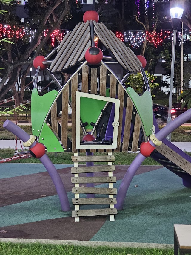 Playground - 684 Hougang Avenue 8