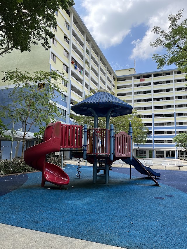 Playground (Blk 32 Holland Close) — second view