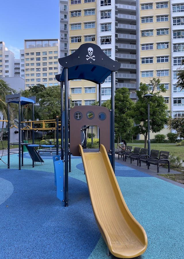 Play T West — second view