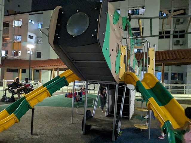 Block 345 Big Aeroplane Playground — second view