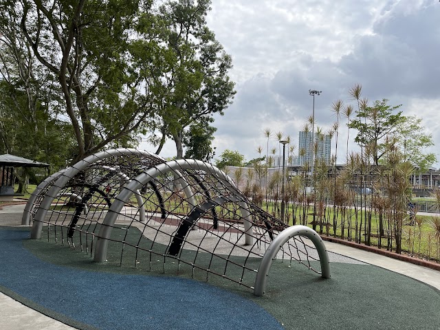 Wallholla Playground @ Blk 158/160 Bishan Street 13 — second view