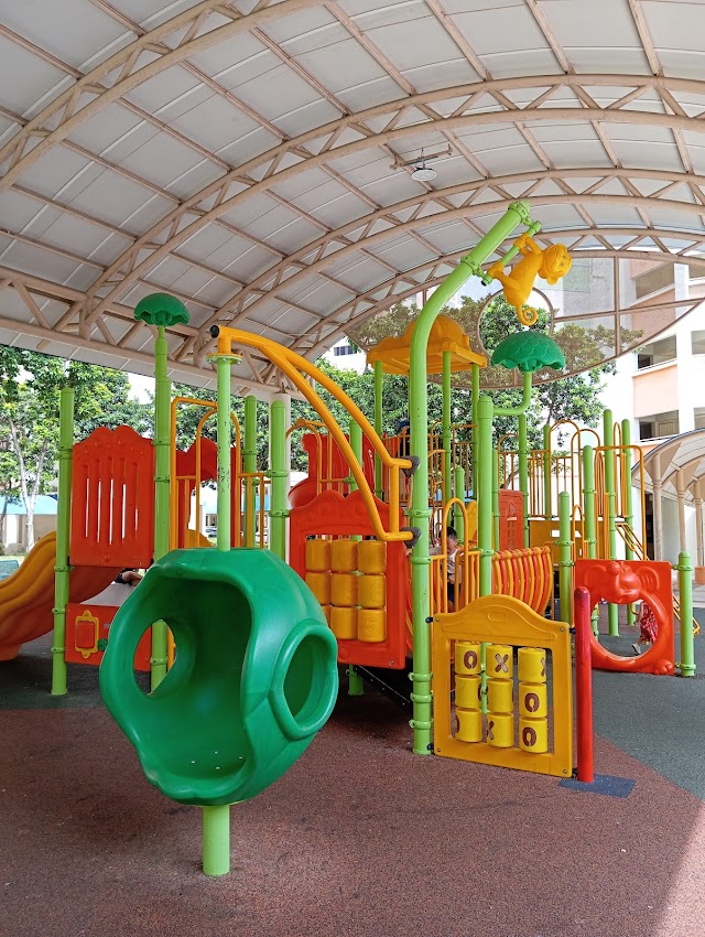 Sheltered Playground @ Tampines Blk 842