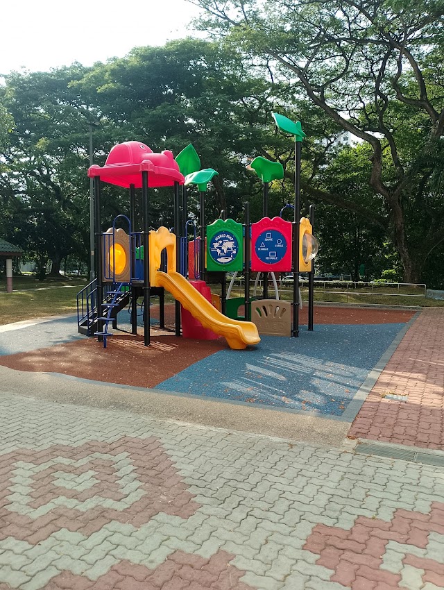 Block 100 Playground