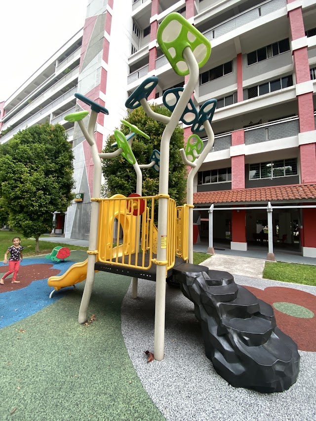 Playground blk 452