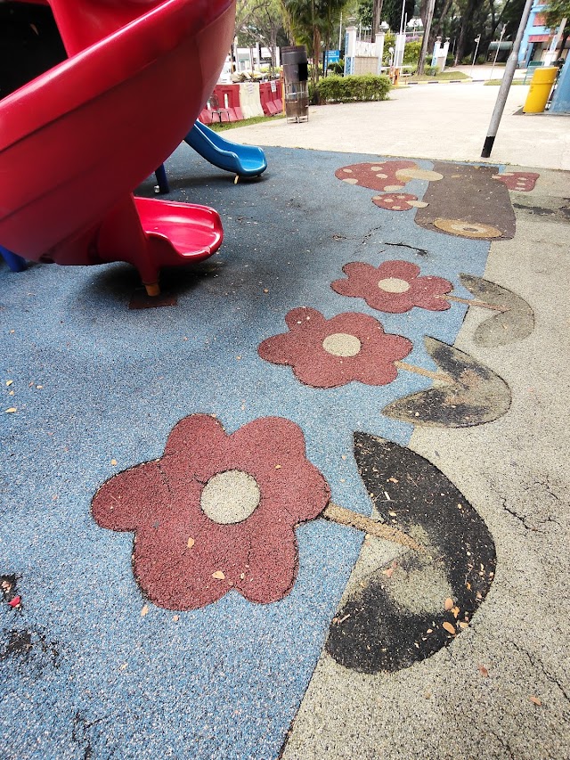 Block 106 Dinosaur Playground — second view