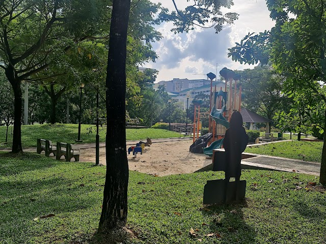Clementi playground