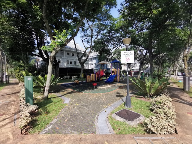 Holland Grove View Playground