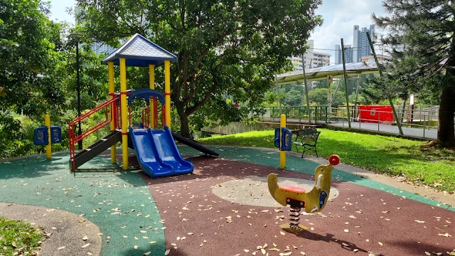 Playground - Blk 101 Clementi St.14