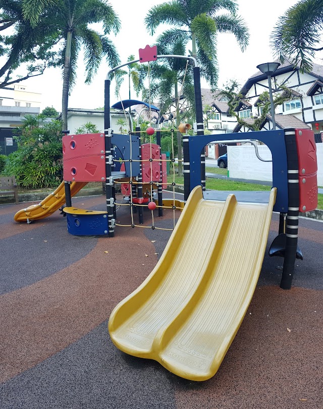 Cashew Link Playground — second view