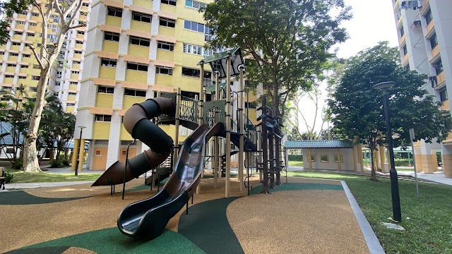 Blk 172 Lorong 1 Toa Payoh Playground — second view