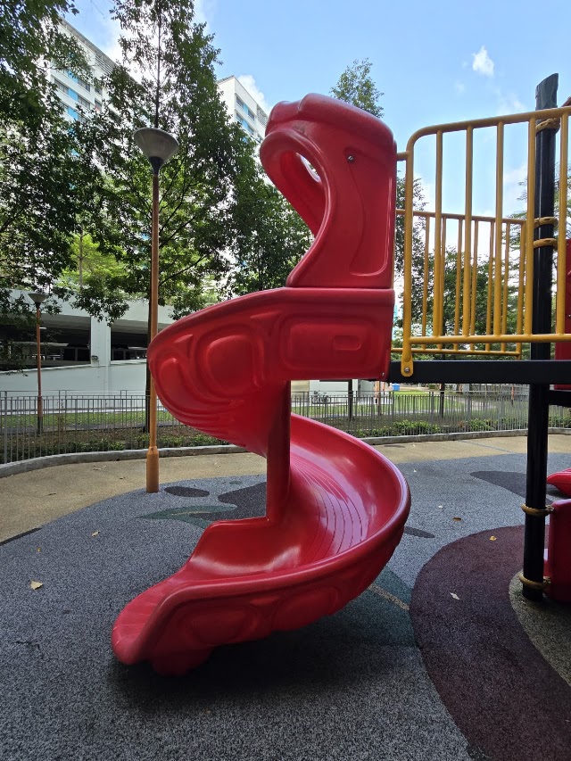 BLK 170 Playground — second view