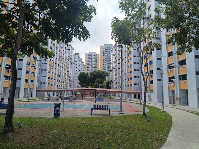 Blk 524 Ang Mo Kio Avenue 5 Playground — second view