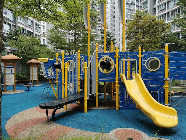 669 Pirate Ship Playground