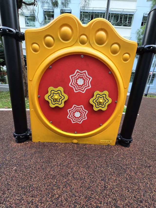 642D Punggol Dr Playground — second view
