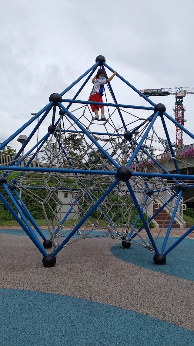 322D Playground