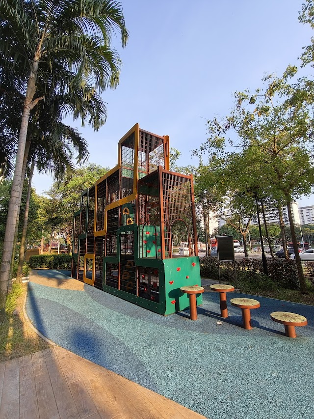 Playground - 547A Bedok North Avenue 1 (Age 5 - 12)