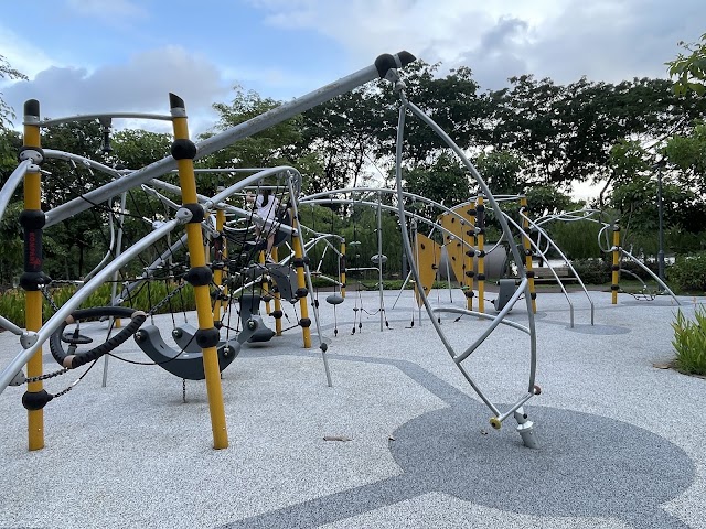 Blk655C Playground and fitness corner — second view