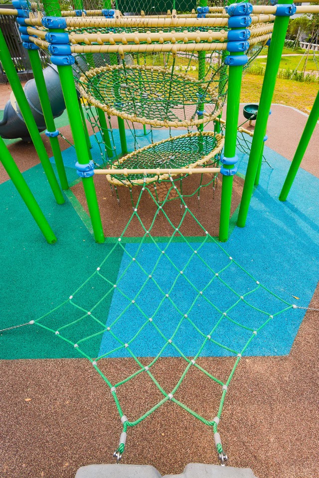 431 West Scape Playground & Fitness Station