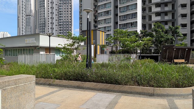 Playground @40 Margaret Dr — second view