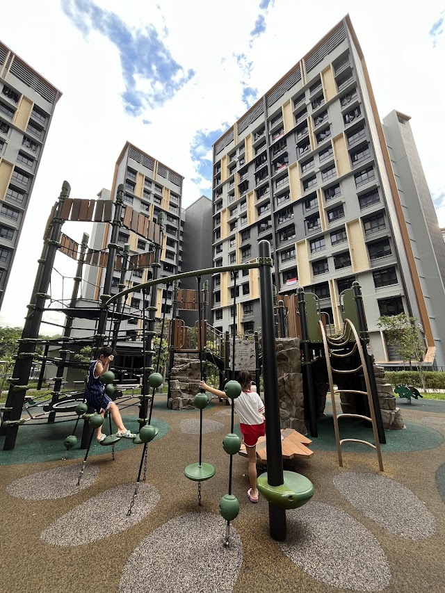 Woodleigh Hillside Block 212 Playground