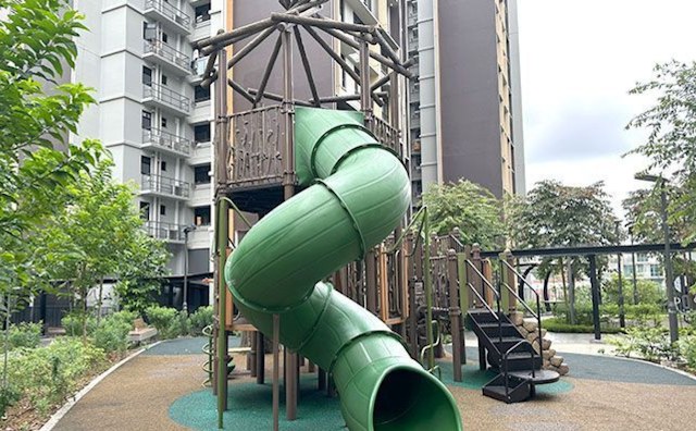 Woodleigh Hillside Playground & Hardcourt