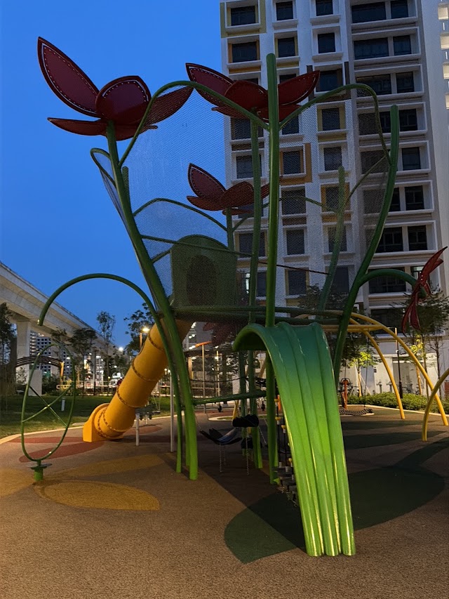 Super Flower Playground
