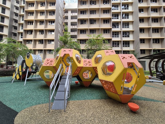 Bee Playground