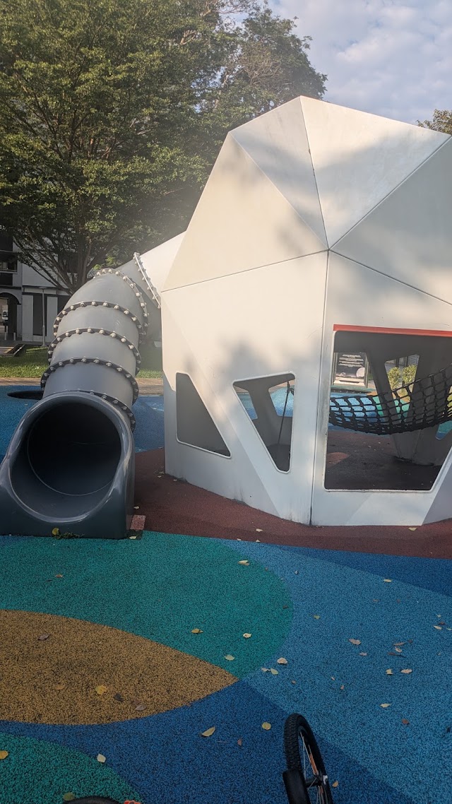 Duck’s Nest Playground