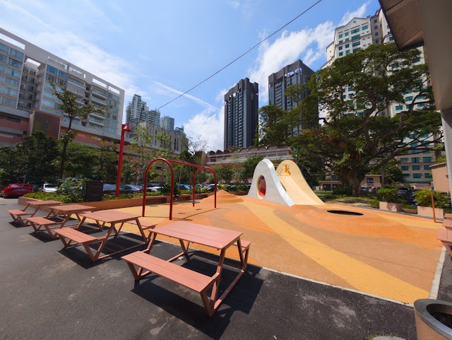 Oatside Funside Playground