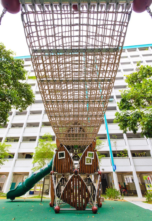 433 Yishun Playground — second view