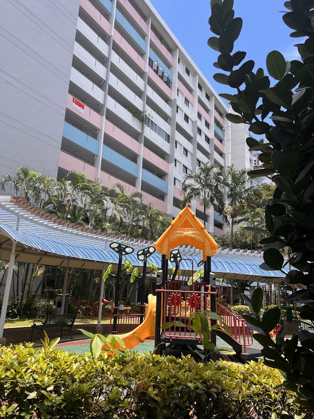 Blk 433 Playground — second view