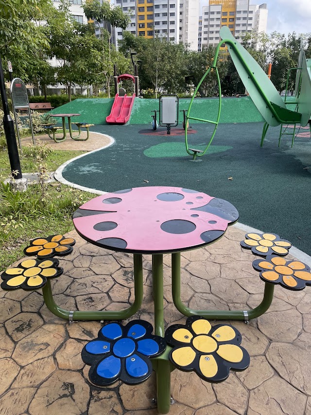 Children's Playground @ Yishun Riverwalk — second view