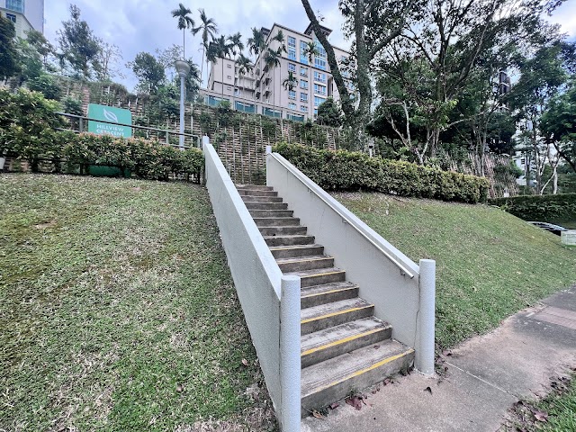 Hillview Crescent Playground — second view