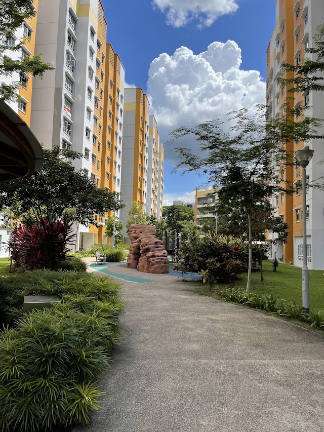 Blk 115B Canberra Walk Playground — second view