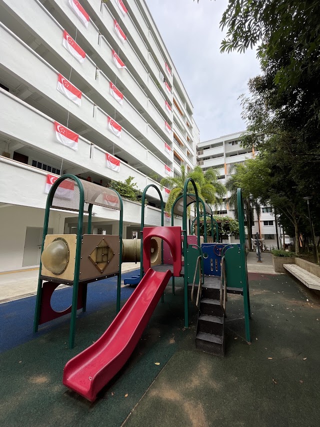 Blk 115 Outdoor Fitness Corner & Playground