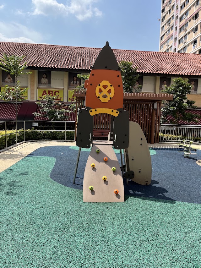 Blk 507/Blk 510 Bishan - Playground — second view