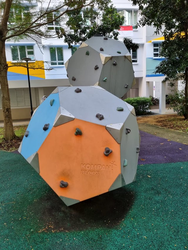 453C Fernvale Road Playground — second view